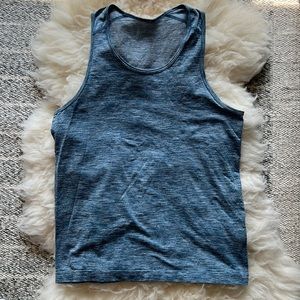 Lululemon metal vent tank